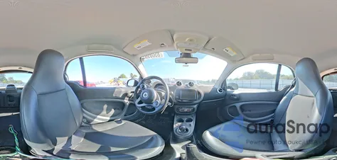 2016 Smart Fortwo z USA, uszkodzony, nr VIN WMEFJ5DA7GK137783